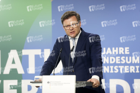 Festakt zum 40. Jubiläum des Bundesumweltministeriums in Berlin