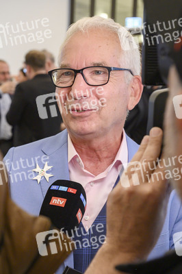Verleihung des Verdienstordens des Landes Nordrhein-Westfalen in Düsseldorf