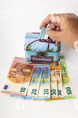 Symbolfoto Reisekasse