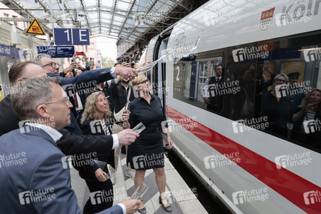 ICE-Zugtaufe im Kölner Hauptbahnof