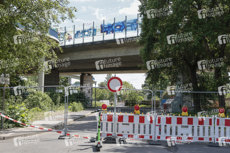 Gesperrte Friedrich-Ebert-Brücke/Nordbrücke in Bonn