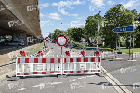 Gesperrte Friedrich-Ebert-Brücke/Nordbrücke in Bonn