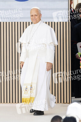 Papst Leo XIV. besucht das Cedia 24 Horas in Madrid