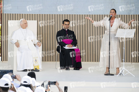 Papst Leo XIV. besucht das Cedia 24 Horas in Madrid