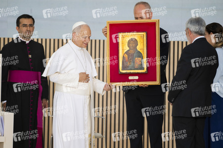 Papst Leo XIV. besucht das Cedia 24 Horas in Madrid
