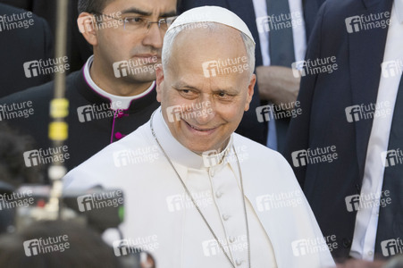 Papst Leo XIV. besucht das Cedia 24 Horas in Madrid