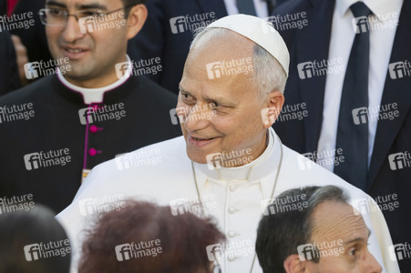 Papst Leo XIV. besucht das Cedia 24 Horas in Madrid