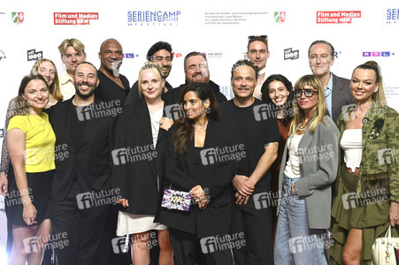 Festivaleröffnung und Serienpremiere 'Back for More', Seriencamp Festival 2026 in Köln