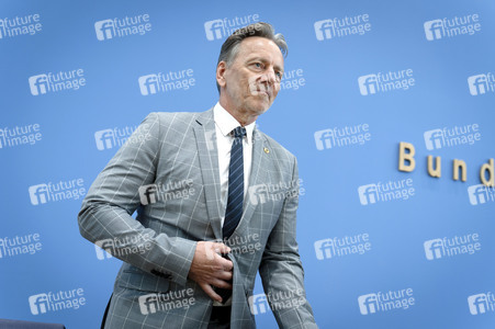 Bundespressekonferenz 'Vorstellung der Statistik politisch motivierter Kriminalität 2025' in Berlin