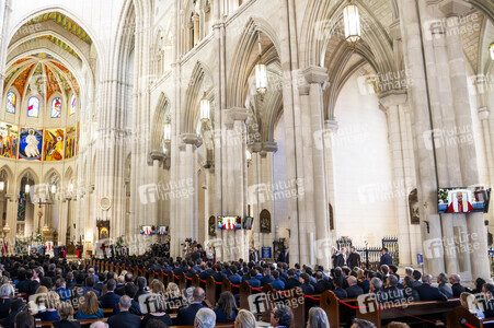 Papst Leo XIV. in der Kathedrale St. Maria von Almudena in Madrid