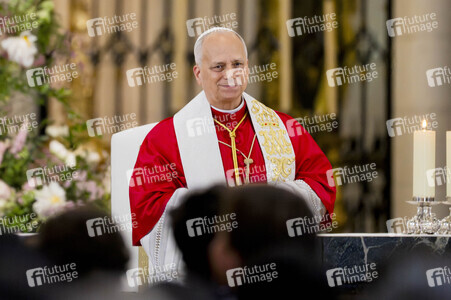 Papst Leo XIV. in der Kathedrale St. Maria von Almudena in Madrid