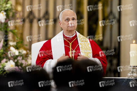 Papst Leo XIV. in der Kathedrale St. Maria von Almudena in Madrid
