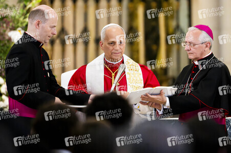 Papst Leo XIV. in der Kathedrale St. Maria von Almudena in Madrid