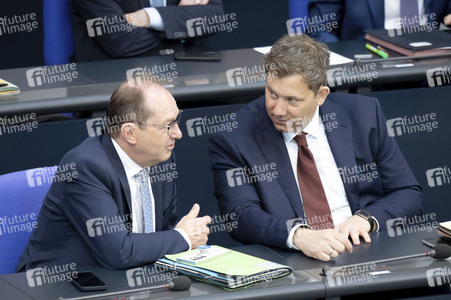83. Sitzung des Deutschen Bundestages in Berlin