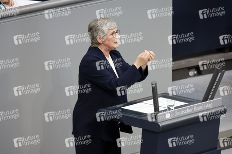 83. Sitzung des Deutschen Bundestages in Berlin