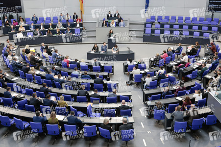 83. Sitzung des Deutschen Bundestages in Berlin