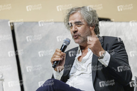 Talk mit Deniz Yücel in Düsseldorf