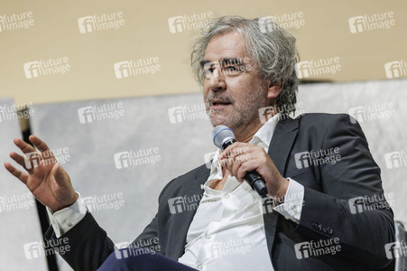 Talk mit Deniz Yücel in Düsseldorf