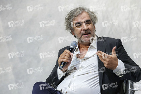 Talk mit Deniz Yücel in Düsseldorf