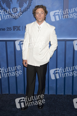 Season 5 Premiere 'The Bear' in New York
