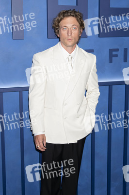 Season 5 Premiere 'The Bear' in New York