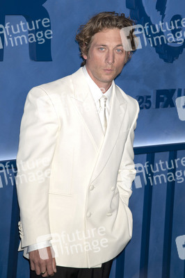 Season 5 Premiere 'The Bear' in New York