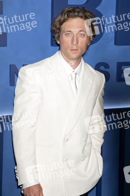 Season 5 Premiere 'The Bear' in New York