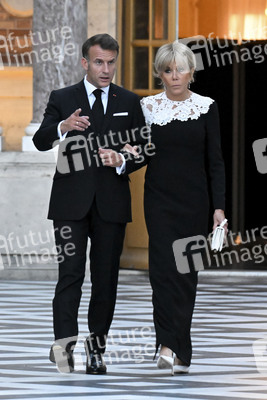 Präsident Macron empfängt Präsident Trump in Versailles