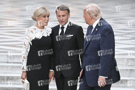 Präsident Macron empfängt Präsident Trump in Versailles
