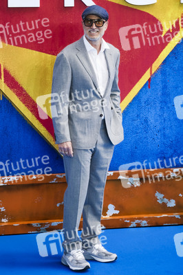 UK Sneak Peek Fan Event 'Supergirl' in London