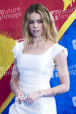 UK Sneak Peek Fan Event 'Supergirl' in London