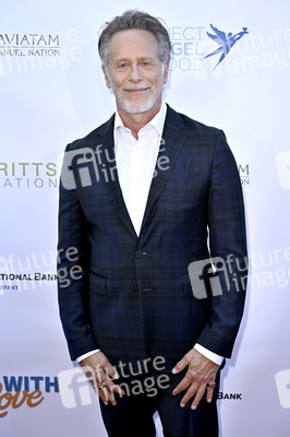 Charity Event 'Project Angel Food's Lead With Love' in Los Angeles
