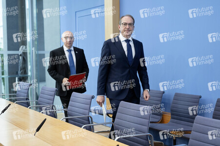 Bundespressekonferenz 'Vorstellung des Verfassungsschutzberichtes 2025' in Berlin