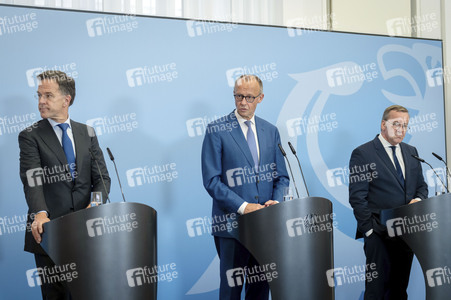 Pressekonferenz nach der Sitzung des Bundeskabinetts in Berlin