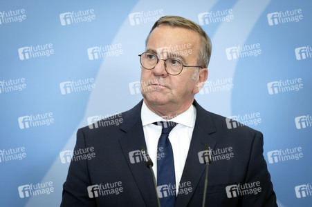 Pressekonferenz nach der Sitzung des Bundeskabinetts in Berlin