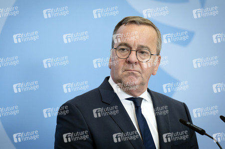 Pressekonferenz nach der Sitzung des Bundeskabinetts in Berlin