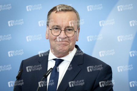 Pressekonferenz nach der Sitzung des Bundeskabinetts in Berlin