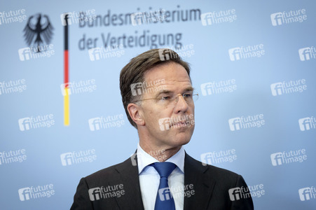 Pressekonferenz nach der Sitzung des Bundeskabinetts in Berlin