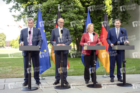 Pressekonferenz zu den Ergebnissen des Koalitionsausschusses in Berlin