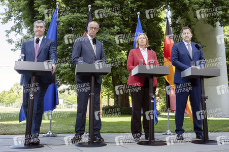 Pressekonferenz zu den Ergebnissen des Koalitionsausschusses in Berlin