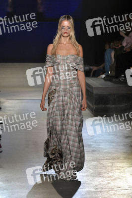 Kilian Kerner Fashion Show auf der Berlin Fashion Week S/S 2027 in Berlin