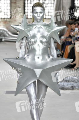 Marina Hoermanseder Fashion Show auf der Berlin Fashion Week S/S 2027 in Berlin