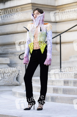 Schiaparelli Fashion Show, Paris Fashion Week Menswear S/S 2027