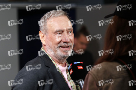 Verleihung der 'Gläsernen Leinwand' an Roland Emmerich in Hamburg