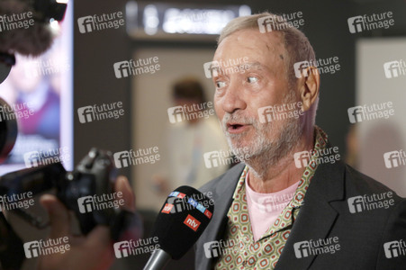 Verleihung der 'Gläsernen Leinwand' an Roland Emmerich in Hamburg