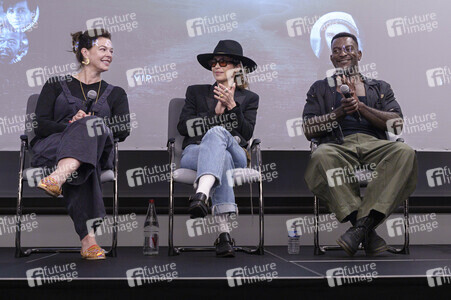 'From Atlanta to Paris 2' Convention in Paris
