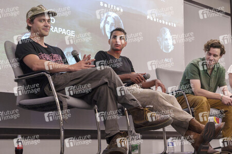 'From Atlanta to Paris 2' Convention in Paris