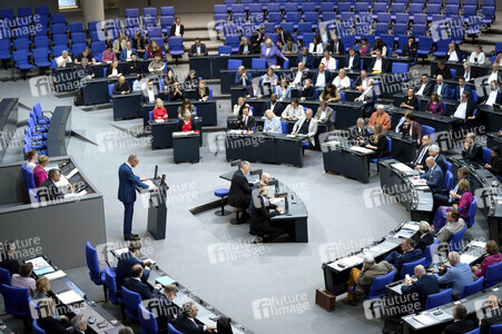 89. Sitzung des Deutschen Bundestages in Berlin