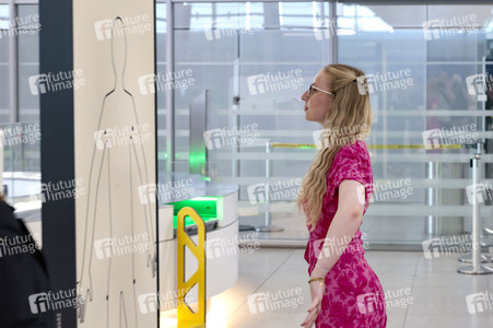 Sicherheitskontrolle am Flughafen Köln/Bonn