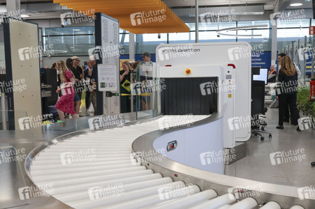 Sicherheitskontrolle am Flughafen Köln/Bonn